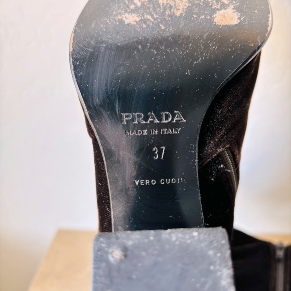 Prada Dark Brown Velvet Soft Ankle Booties Boots Zip Up 3.5 Inch Heel - Picture 5 of 12